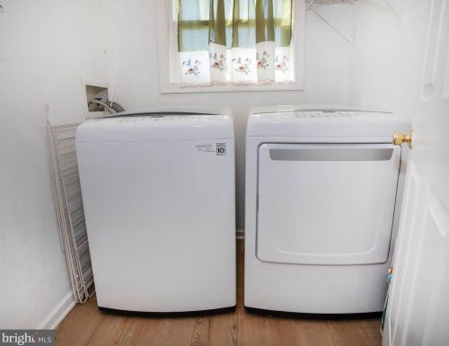 1 Glacier Ct, Bear DE  19701-1779 exterior