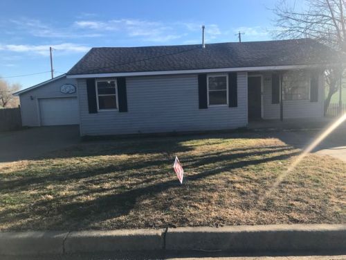 121 Cottonwood St, Borger TX  79007-8143 exterior