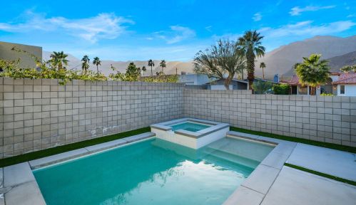 54640 Avenida Juarez, La Quinta CA  92253-3722 exterior