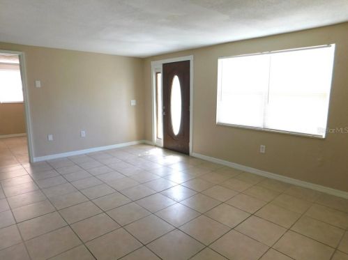 9100 Unicorn Ave, Port Richey, FL 34668-4876