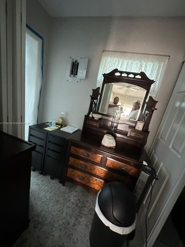 935 Nautilus Isle, Dania Beach FL  33004-2356 exterior