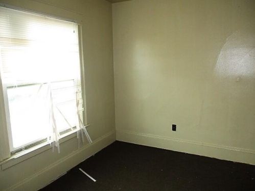 2463 35, Milwaukee WI 53210-3037 exterior