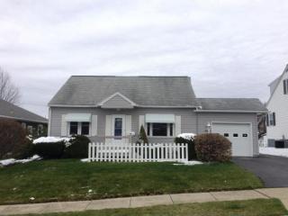 328 Pierce Ave, Endicott, NY 13760-3172