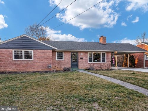 246 Fort St, Strasburg, VA 22657-2142