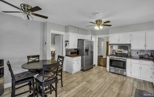 141 Cambridge Ave, Englewood NJ  07631-1624 exterior