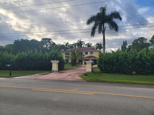 15130 Temple Blvd, Town Of Loxahatchee Groves, FL 33470-4461