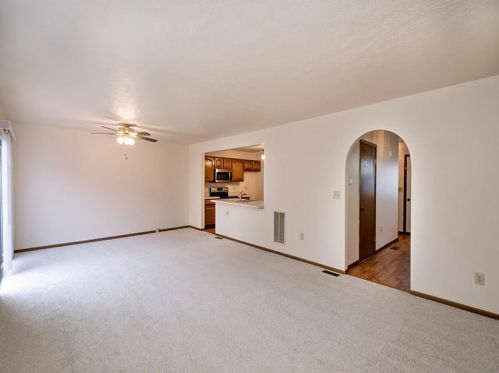 1425 Lexington Dr, Lawrence, PA 15055-1037