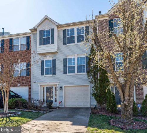 2559 Sylvan Moor Ln, Woodbridge, VA 22191-6327