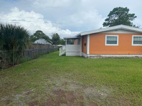 13033 Litewood Dr, Port Richey, FL 34669-3829