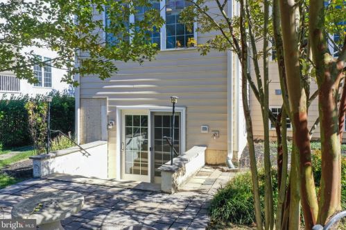 15573 Alderbrook Dr, Haymarket VA  20169-6130 exterior