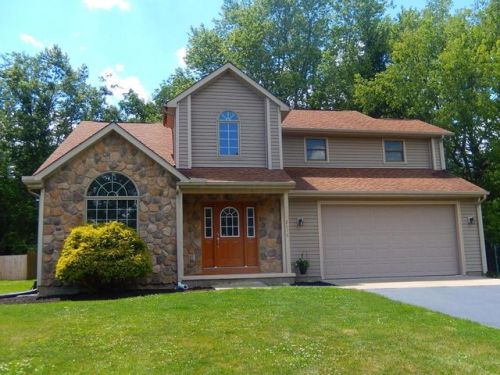 2076 Cherokee Dr, London, OH 43140-9015