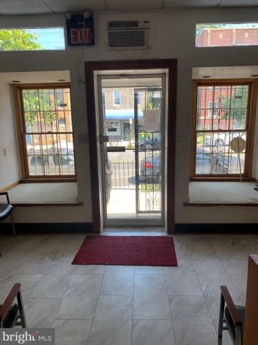 222 Upshur St, Washington, DC 20011-4848