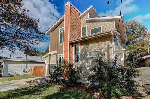 5002 Delores Ave, Austin TX  78721-2108 exterior