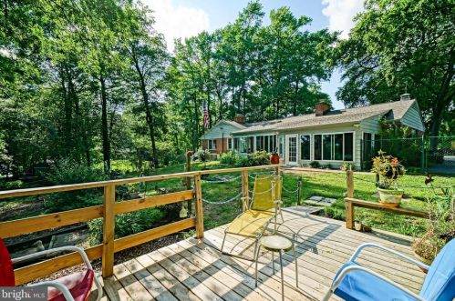 126 Lakeside Dr, Laurel DE  19956-1144 exterior