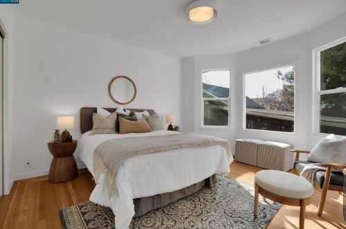 1793 Brandon St, Oakland CA  94611-4364 exterior