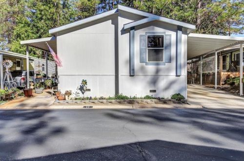 10 Wendy Cir, Grass Valley CA  95945-7037 exterior
