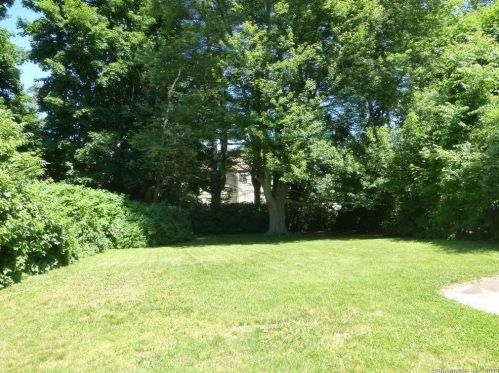 74 Monroe Ave, Waterbury CT  06705-1417 exterior