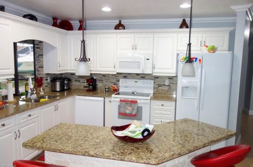 1707 2nd Ter, Cape Coral FL  33909-2275 exterior