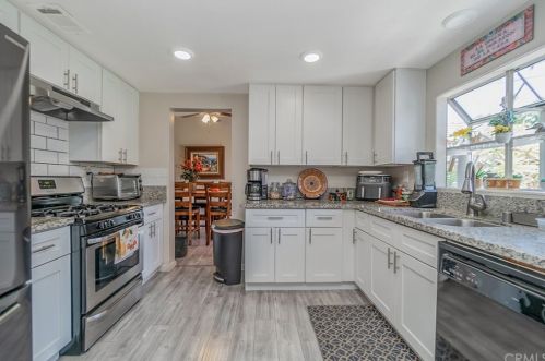 6742 Dove Ln, Riverside CA  92506-5000 exterior