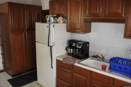 493 Middle Rd, Bay Port NY  11705-1907 exterior
