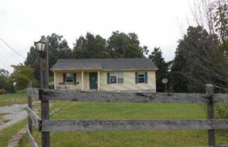 315 Preacher Rd, Charlotte, TN 37036-5311
