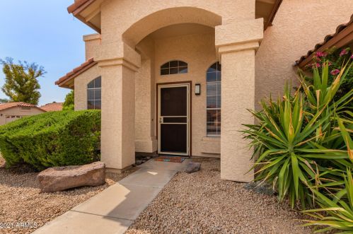 5841 Glenview Pl, Chandler, AZ 85226-7519