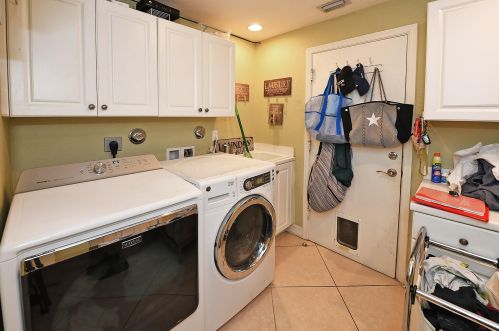 8938 Hidden Acres Dr, Boynton Beach FL  33473-4854 exterior