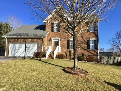1504 Ballard Ct, Kernersville, NC 27284-7938