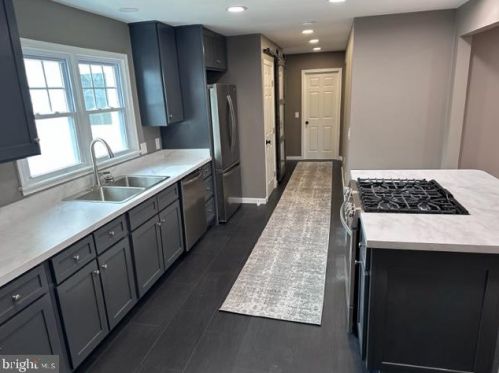 20 Fairfield Dr, Dover, DE 19901-5719