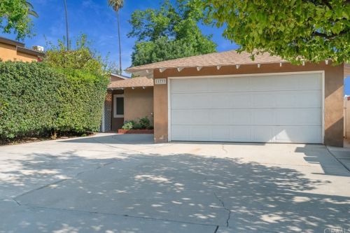 11733 Hazeldell Dr, Riverside, CA 92505-3324