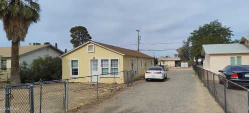 214 9th St, Casa Grande, AZ 85122-3913