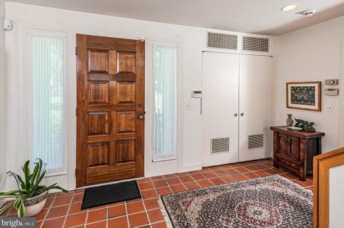 25 Constitution Hl, Princeton, NJ 08540-6752