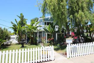 1453 4th St, Benicia, CA 94510-2824