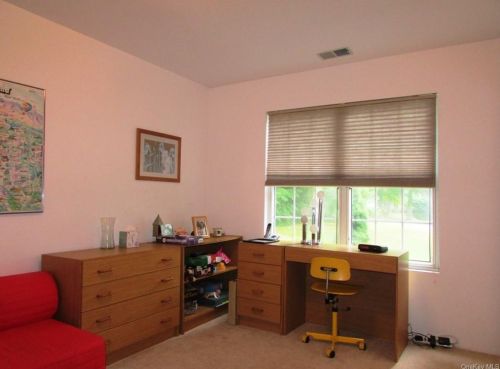 73 Hidden Ridge Dr, Monticello NY  12701-3083 exterior