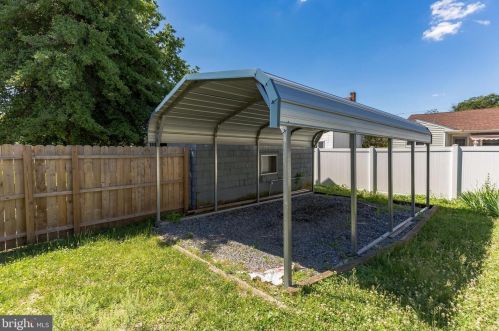 2215 Scovel Ave, Camden NJ  08110-1725 exterior