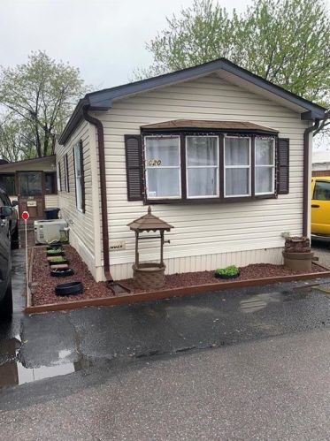 20 Gap View Mobile Ct, Walnutport, PA 18088
