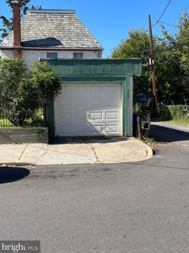 339 King St, Pottstown, PA 19464-5516
