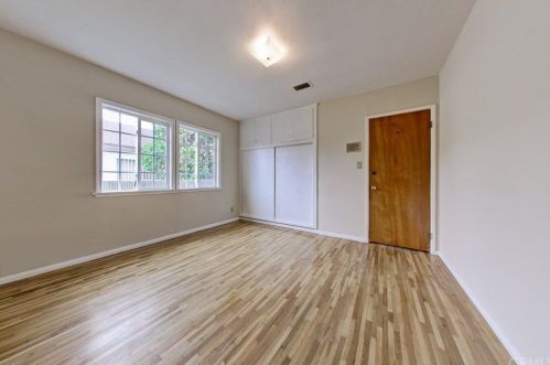 12309 Freeman Ave, Hawthorne CA  90250-0873 exterior