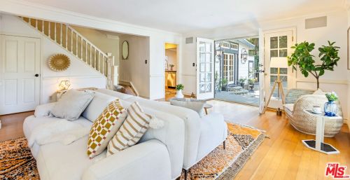 1125 Old Topanga Canyon Rd, Topanga CA  90290-3825 exterior