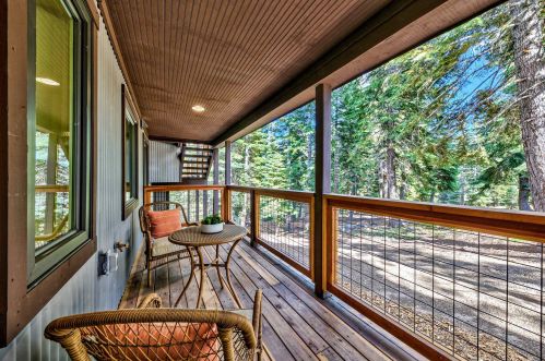 13405 Ski Slope Way, Truckee CA  exterior