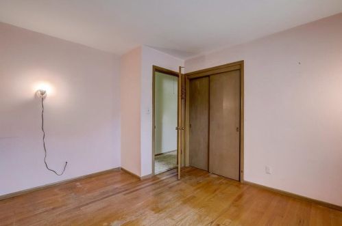 11315 Glenbrook Ln, Thiensville WI  53092-3113 exterior