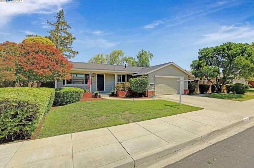 3876 Yale Way, Livermore, CA 94550-3658