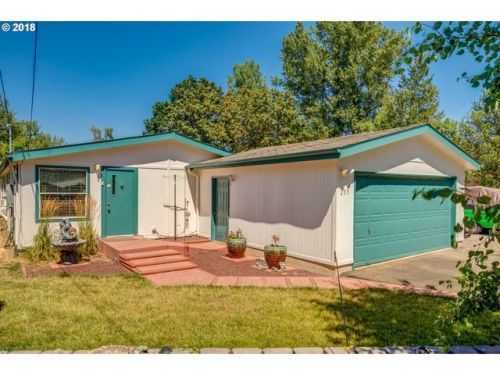 205 Church St, Grand Island, OR 97114-9766