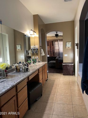 8622 22 St, Phoenix AZ 85016-2704 exterior