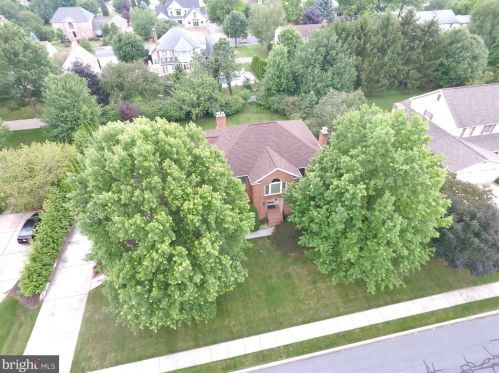 1784 Autumnwood Dr, Navy Sup Dpt, PA 17055-5197