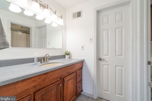 47 Orch Ct, Limerick PA 19468-2911 exterior