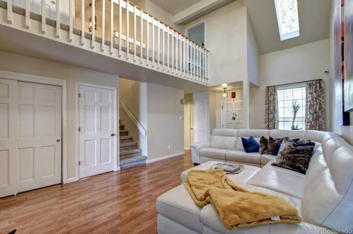 8123 Phillips Cir, Englewood CO 80112-3254 exterior