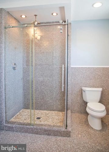 726 24 St, Philadelphia PA 19146-2540 exterior