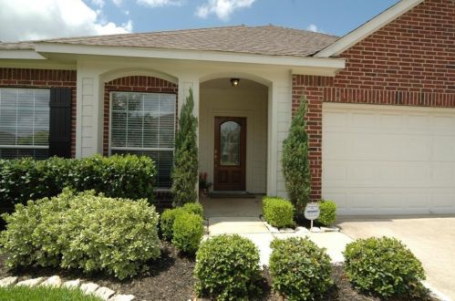 13110 Rippling Creek Ln, Pearland TX  77584-6762 exterior
