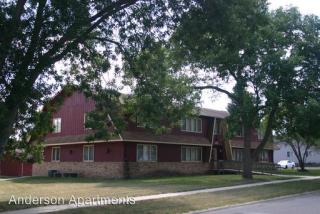 425 Colby Rd, Waterloo IA  50701-5166 exterior